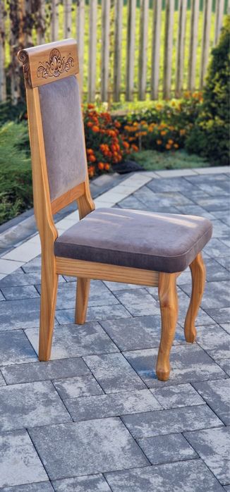 Стільці з цінних порід дерева