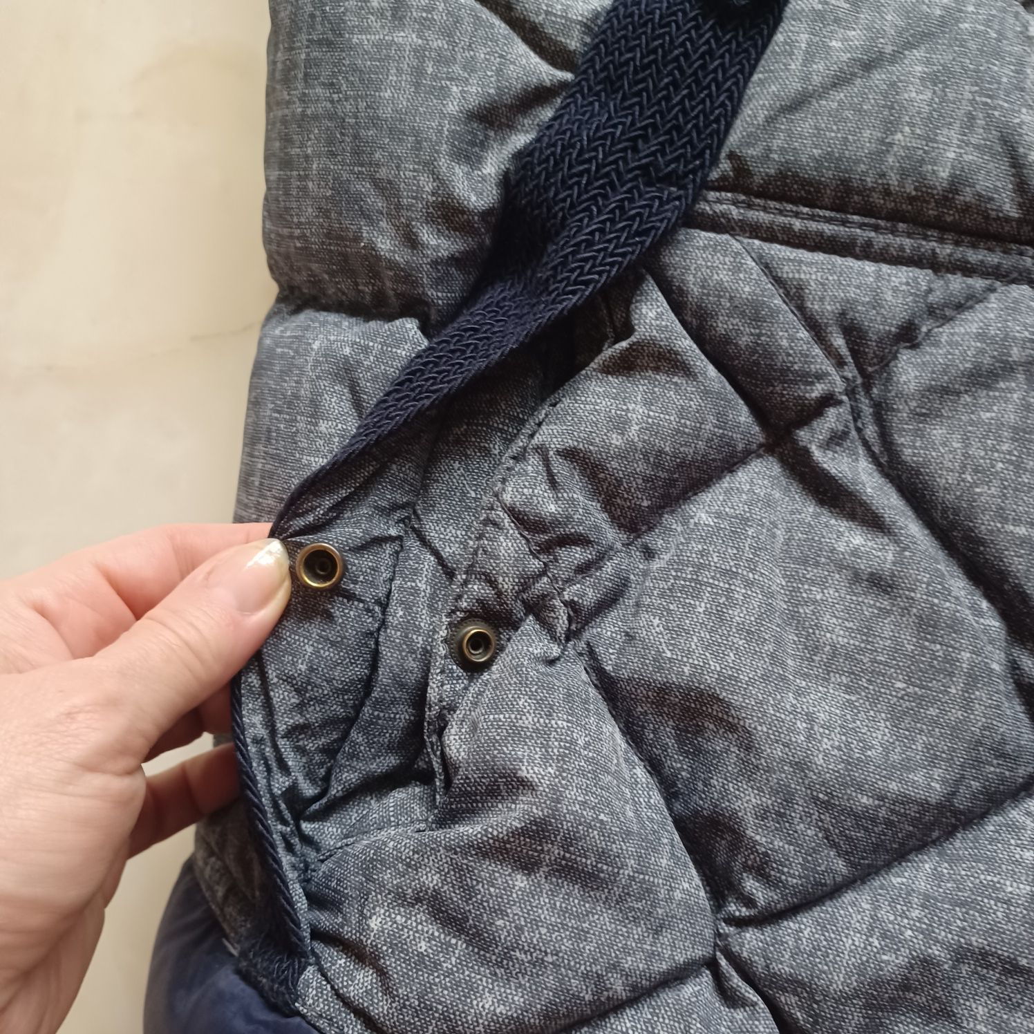 Bezrękawnik HUGO BOSS puchowy z kapturem XL/ salon 789 zł