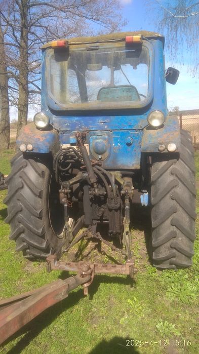 Трактор ЮМЗ 6 з пусковим двигуном