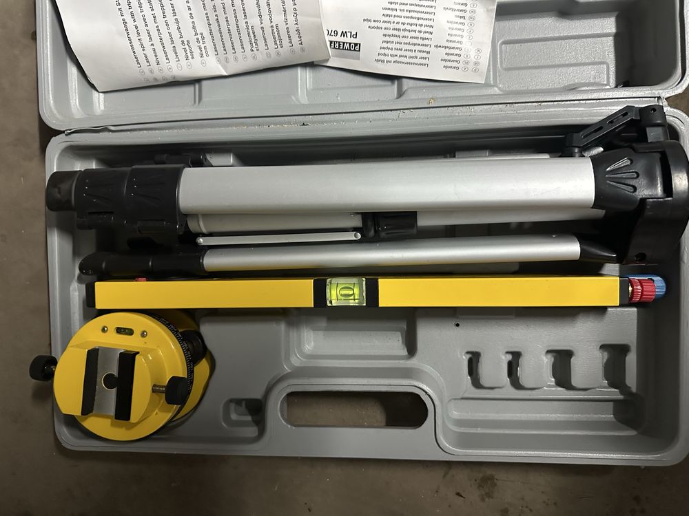 Poziomica laserowa Powerfix 670