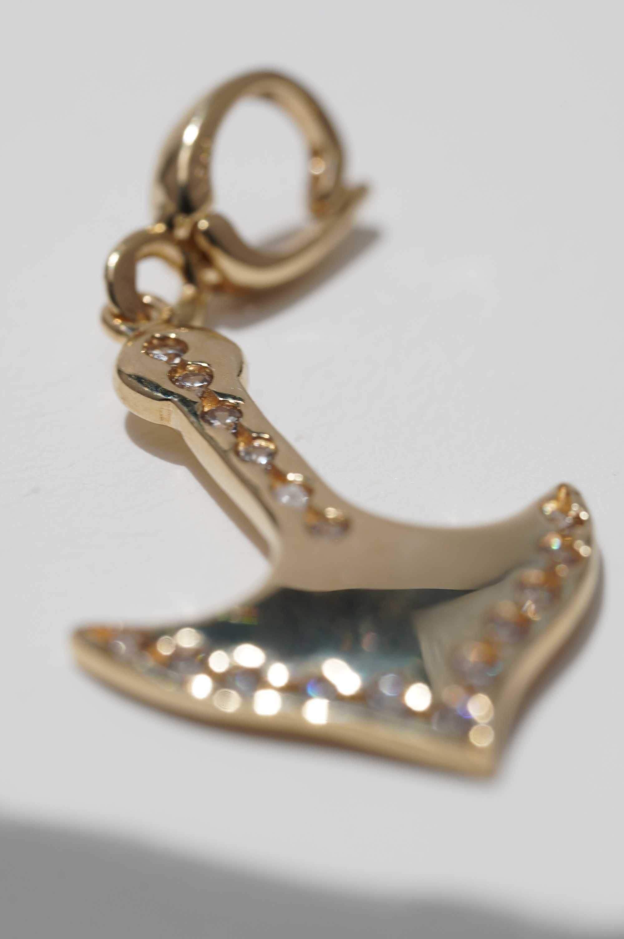 Złote Wisiorek 14K 1,56g