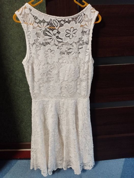 Продам белое платье