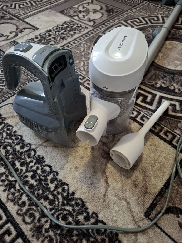 Пилосос дротовий вертикальний Silver Crest 600A2