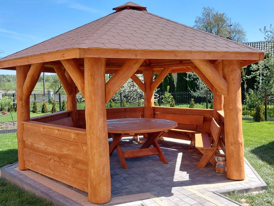 Altana. Altany ogrodowe z bala.