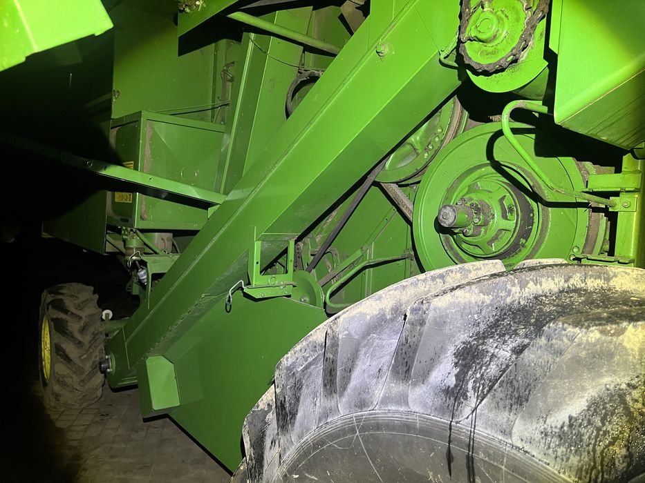 Свіжопривезений комбайн John Deere 1075 ідеал кондиціонер