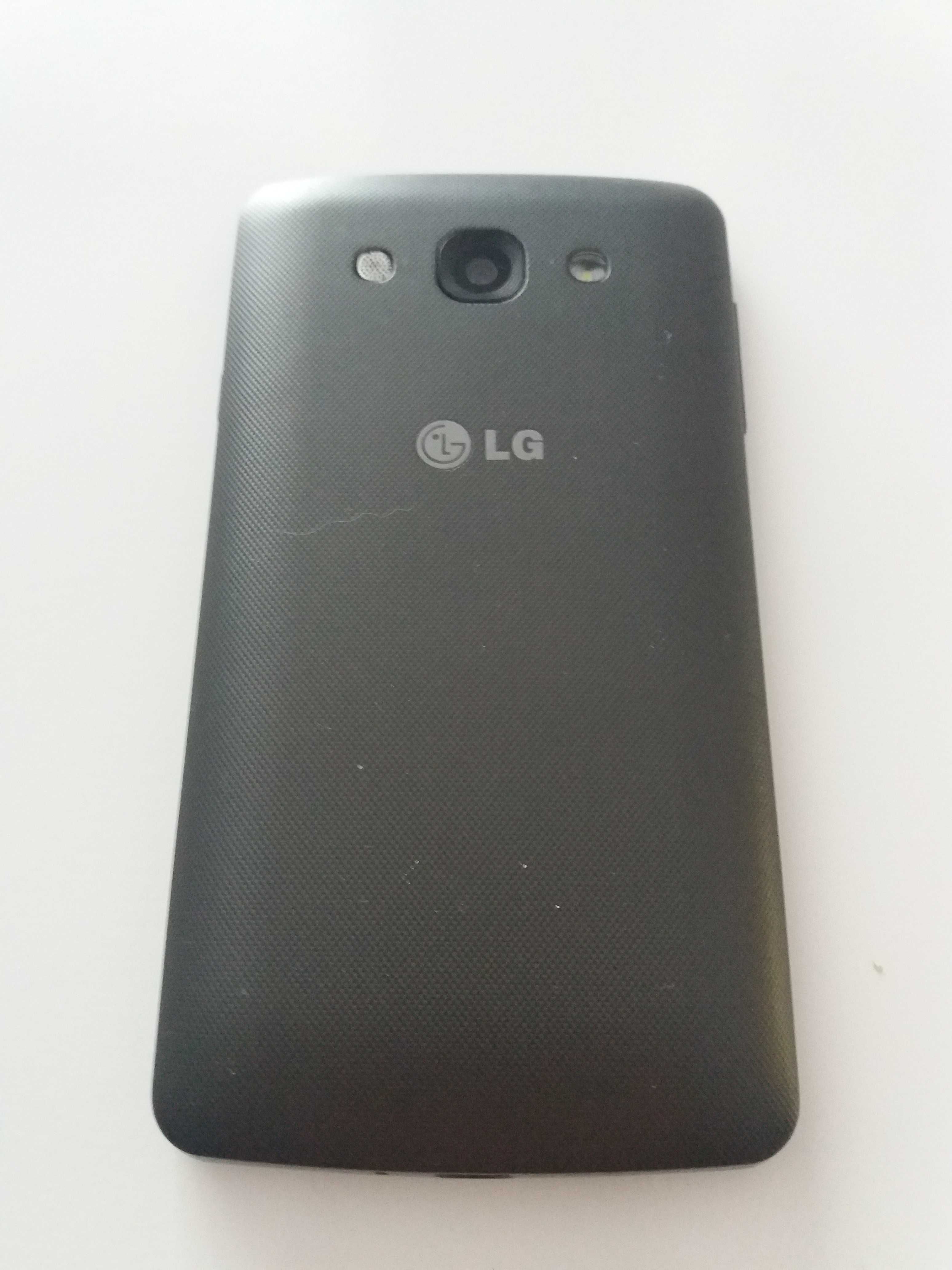 Продам телефон LG l60X135