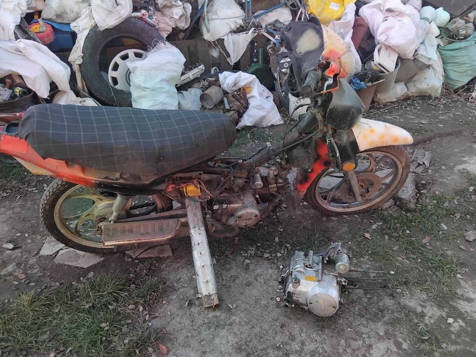 Продаю запчасти вайпер актив 110 125  колеса є