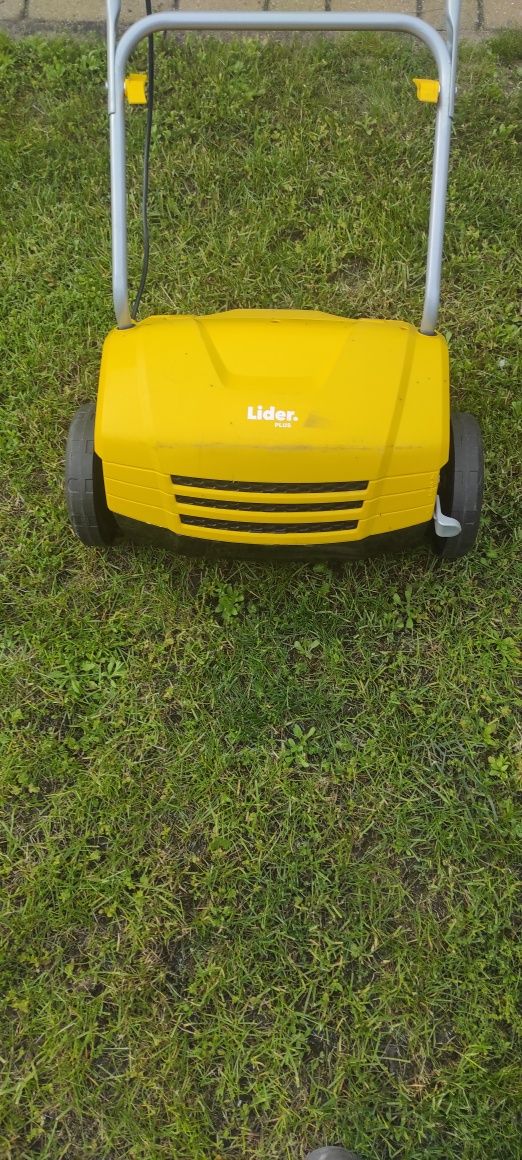 Wertykulator elektryczny KCW 1400 Lider