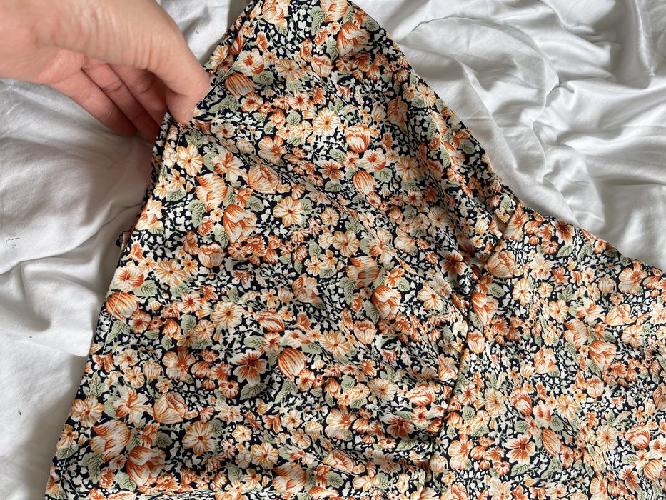 Długa damska sukienka w kwiaty S/M