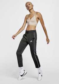 Жіночі спортивні штани Nike NSW sportswear розмір М (довжина 3/4)