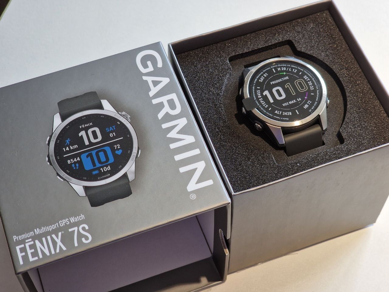Смарт-часы Garmin Fenix 7S Silver with Graphite Band