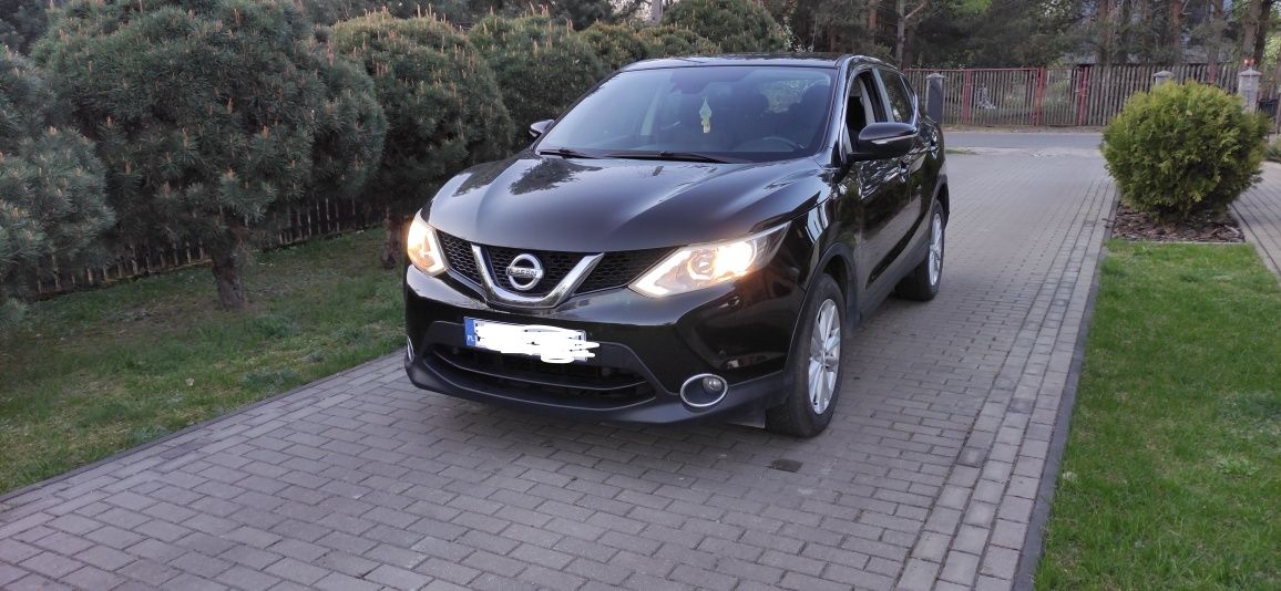 Nissan Qashqai 1.5 dci. Acenta premium .Navi.