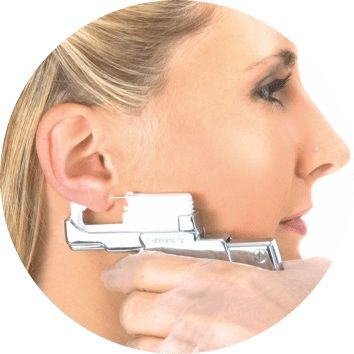 Przekłuwanie płatków uszu i nosa studex 75 piercing igłą dojazd
