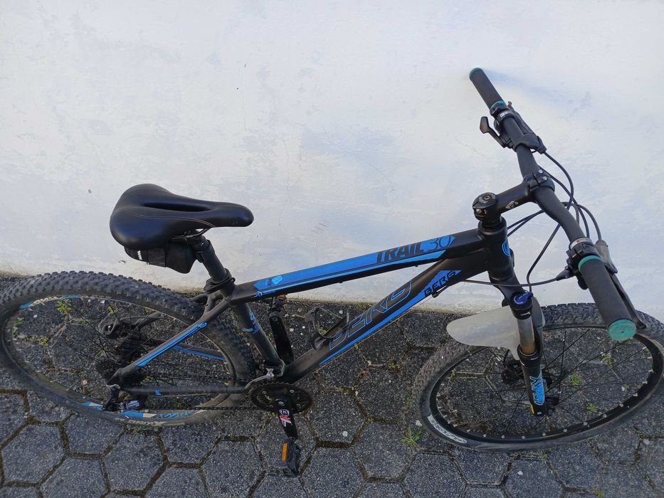 Bicicleta Berg Trail 30