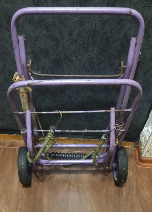 продам тележку,(кравчучку),б/у,сост.хорошее,цена ,499гр.