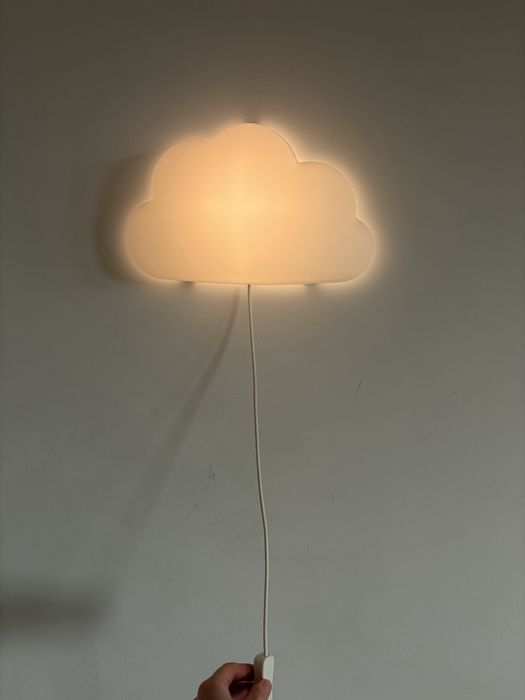 Upplyst Ikea lampka
