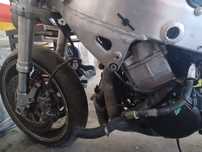 Moto Hayabusa 1300R ano 2000 Deslimitada