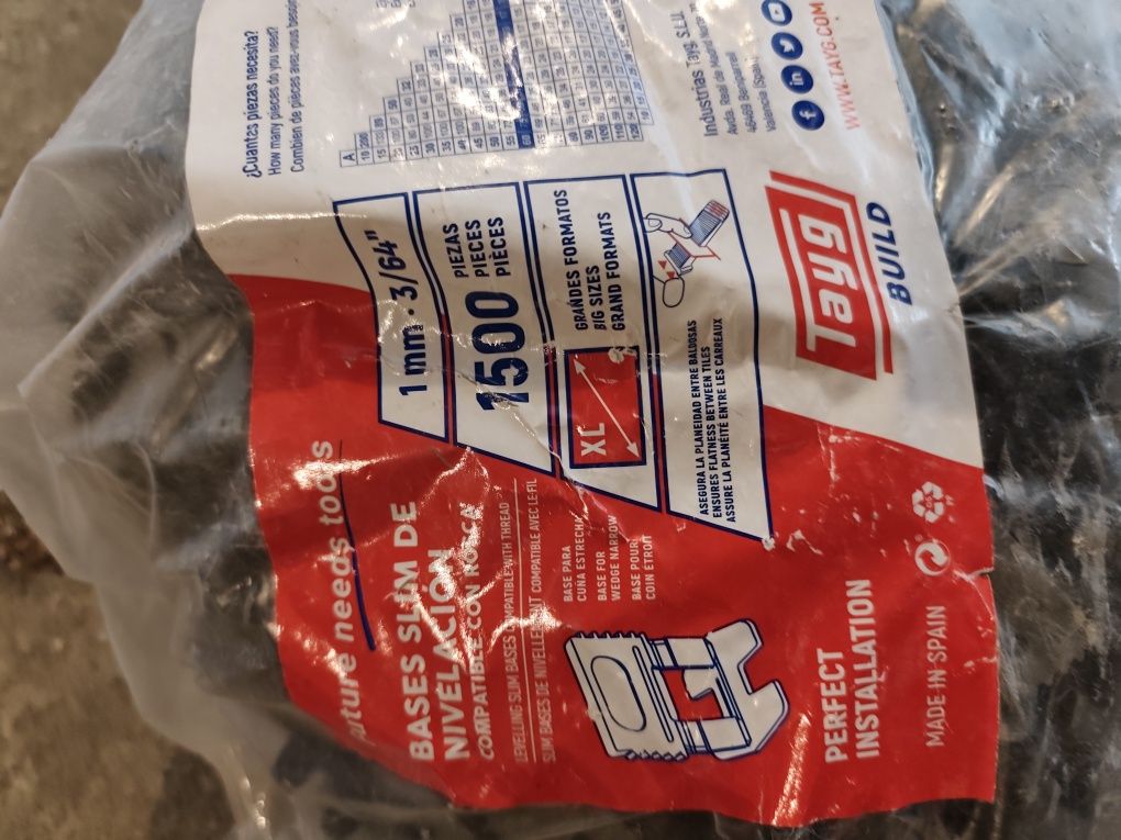 1500 Niveladores 1mm e 100 roscas de ajuste
