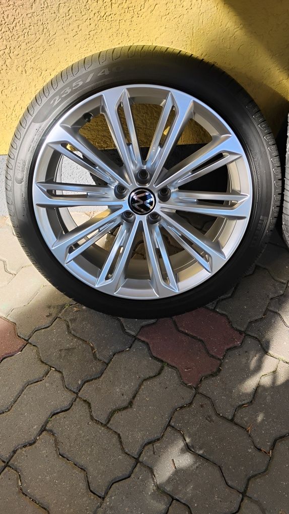 Felgi Koła Vw 19 Passat B8 R-LINE 3G0 ET44 8J 5x112 Pirelli VERONA