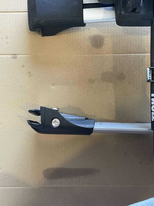 Barras de tejadilho + Suporte de bicicleta THULE (Modelo 591)