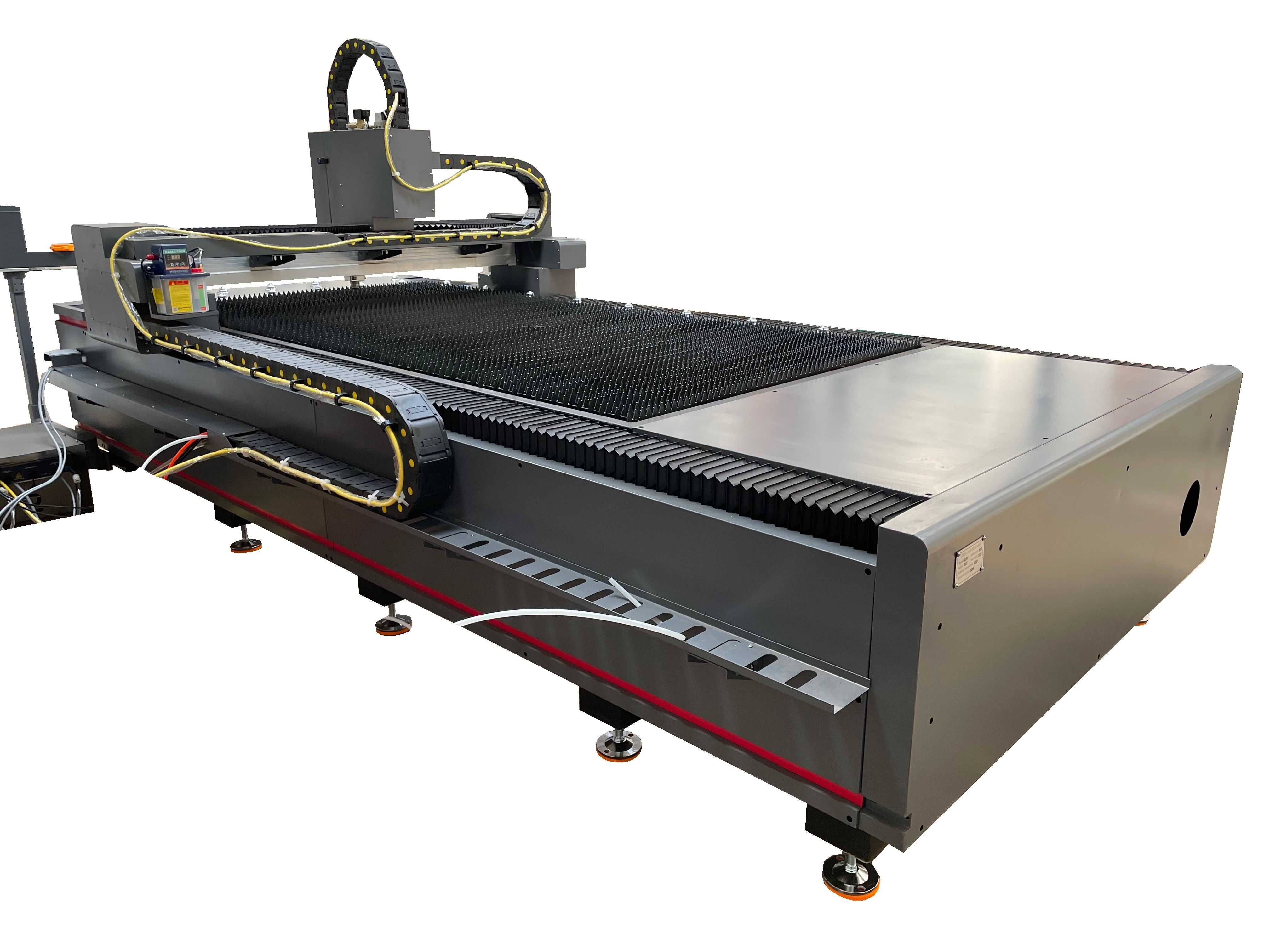 Ploter laserowy fiber laser wycinarka cnc fibrowa 150x300cm 1500W.