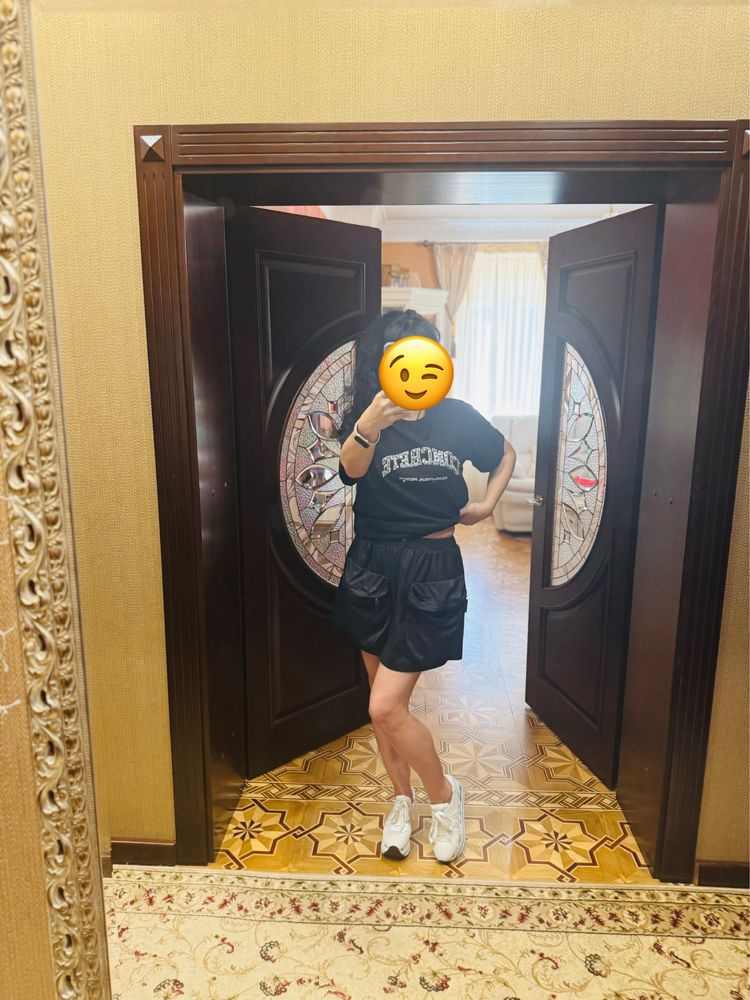 Продам юбку PRADA Оригинал!!! ! М состояние новой