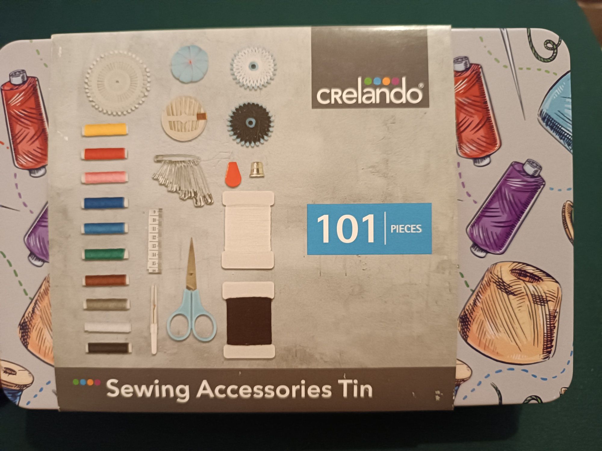 Набір для шиття  Crelando  101 предмет в металевій коробці