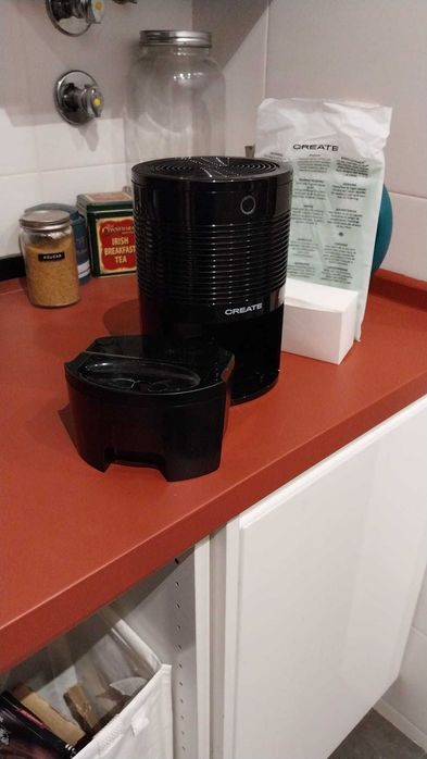 Mini Desumidificador CREATE DRYPLUS | 600 ml - Preto