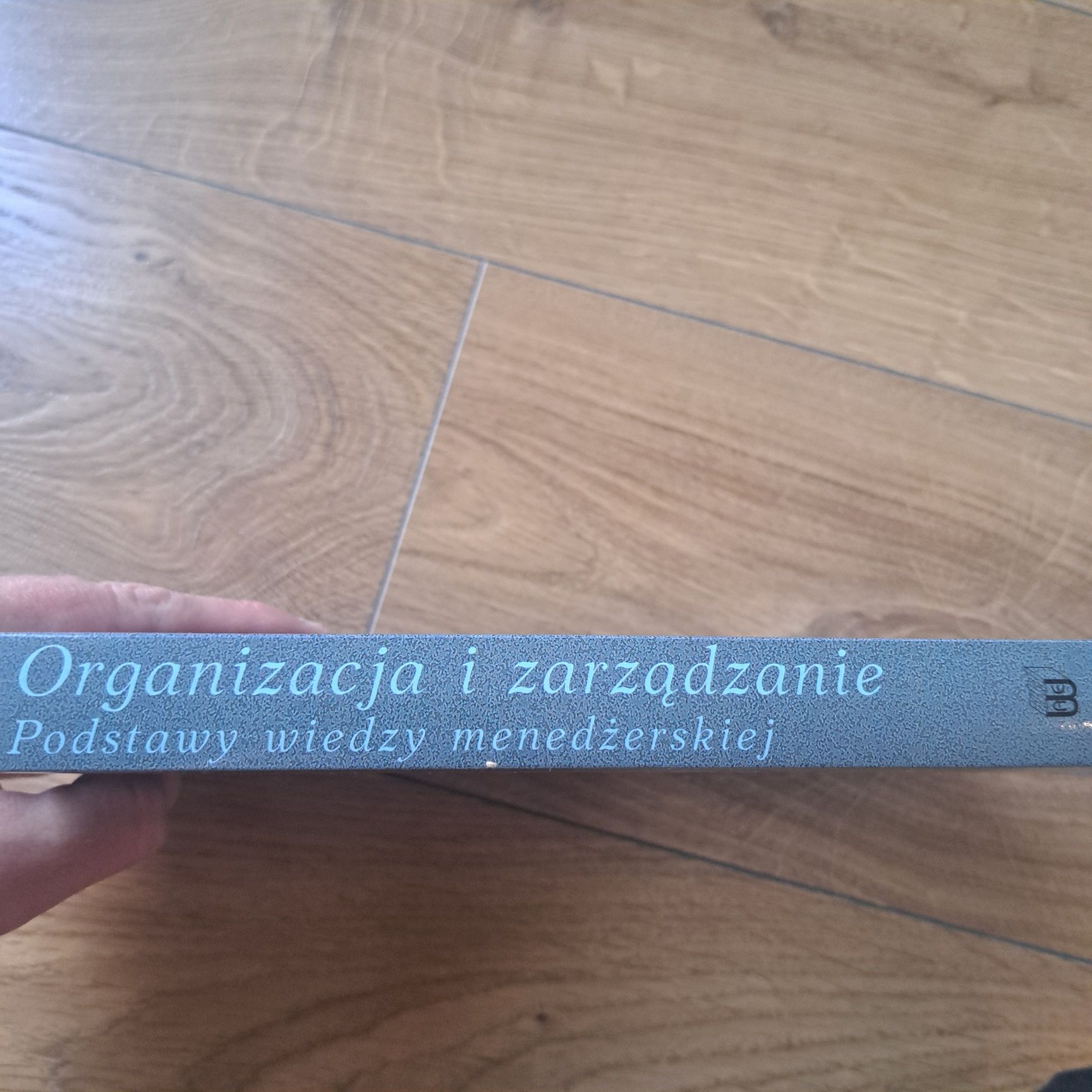 Organizacja i zarządzanie. Podstawy wiedzy menedżerskiej – M. Przybyła