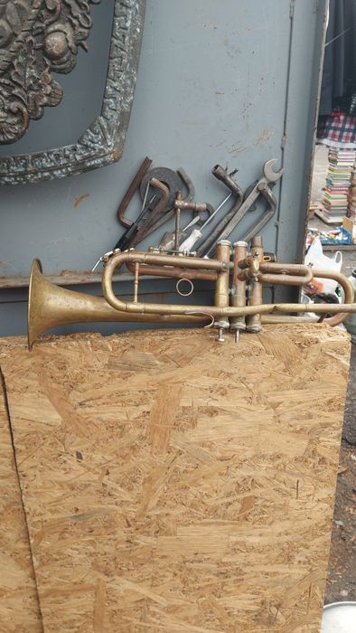 Корнет клапанный труба