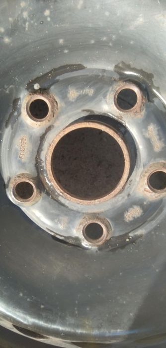 Комплект Зимових шини з дисками  Fulda 195/65 r15 , з дисками