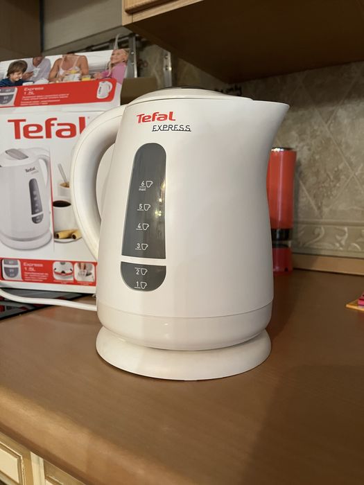 Чайник електричний Tefal Express 1,5 л білий