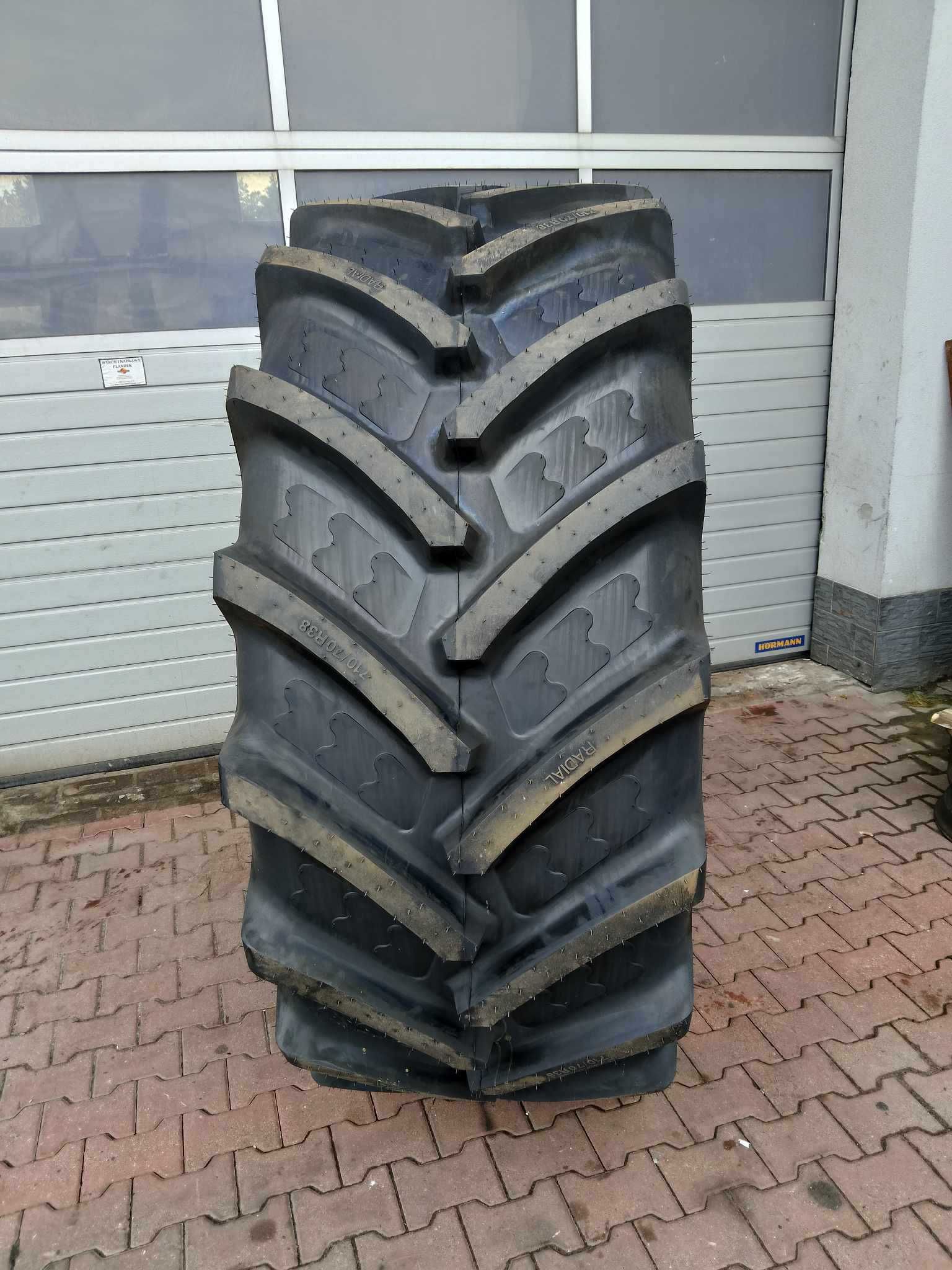 Opona 710/70R38 BKT AGRIMAX RT765M