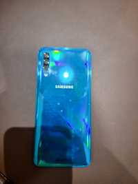 Продам телефон Samsung б/у