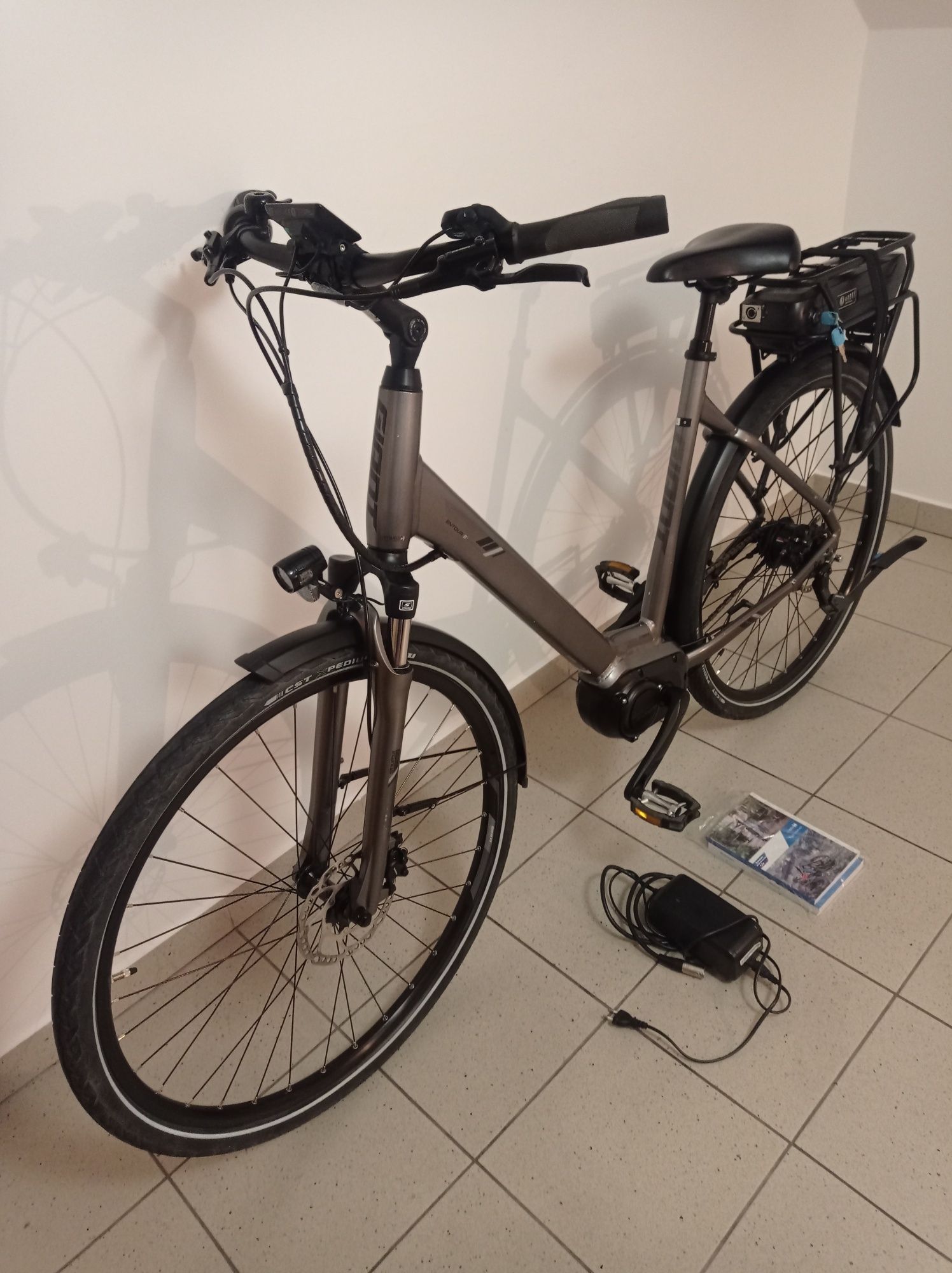 Rower elektryczny Giant Entour E+ RT0 LDS. Yamaha