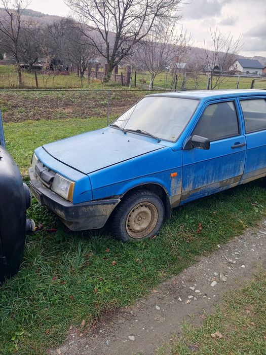 Продам ВАЗ 2109 на запч