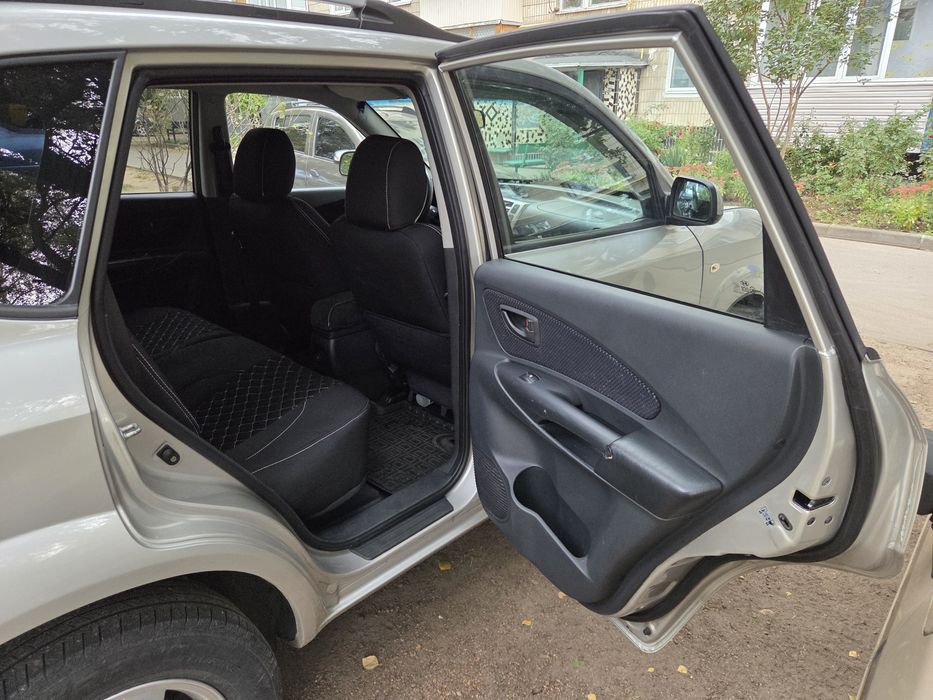 Hyundai Tucson 2008 2.0 на тимчасовій для ЗСУреєстрації.