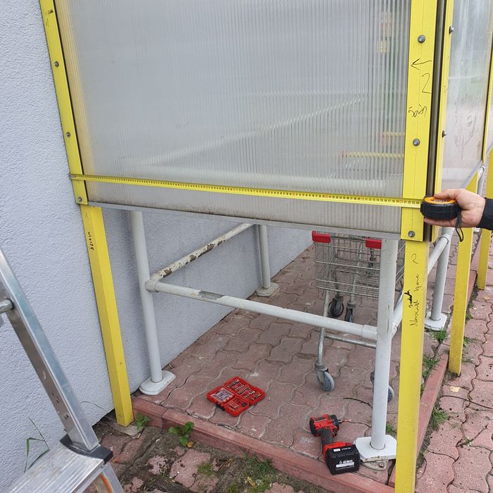 Wiata pod wózki,  drewno palarnia , mały składzie