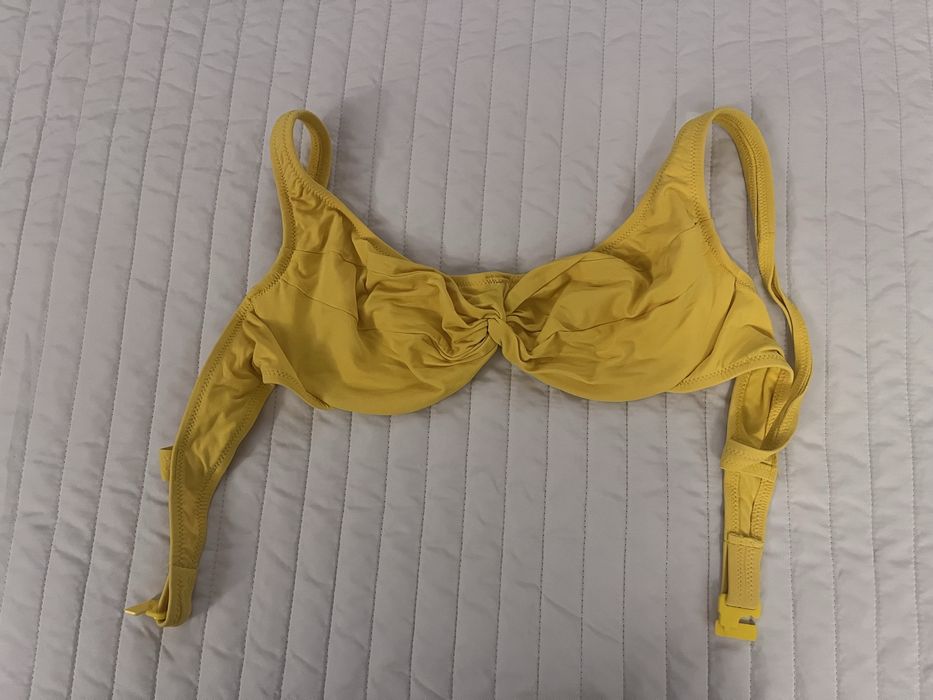 Parte de cima biquini Calzedonia amarelo