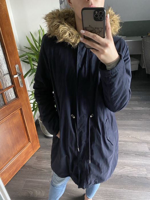 Długa kurtka zimowa Cropp granatowa