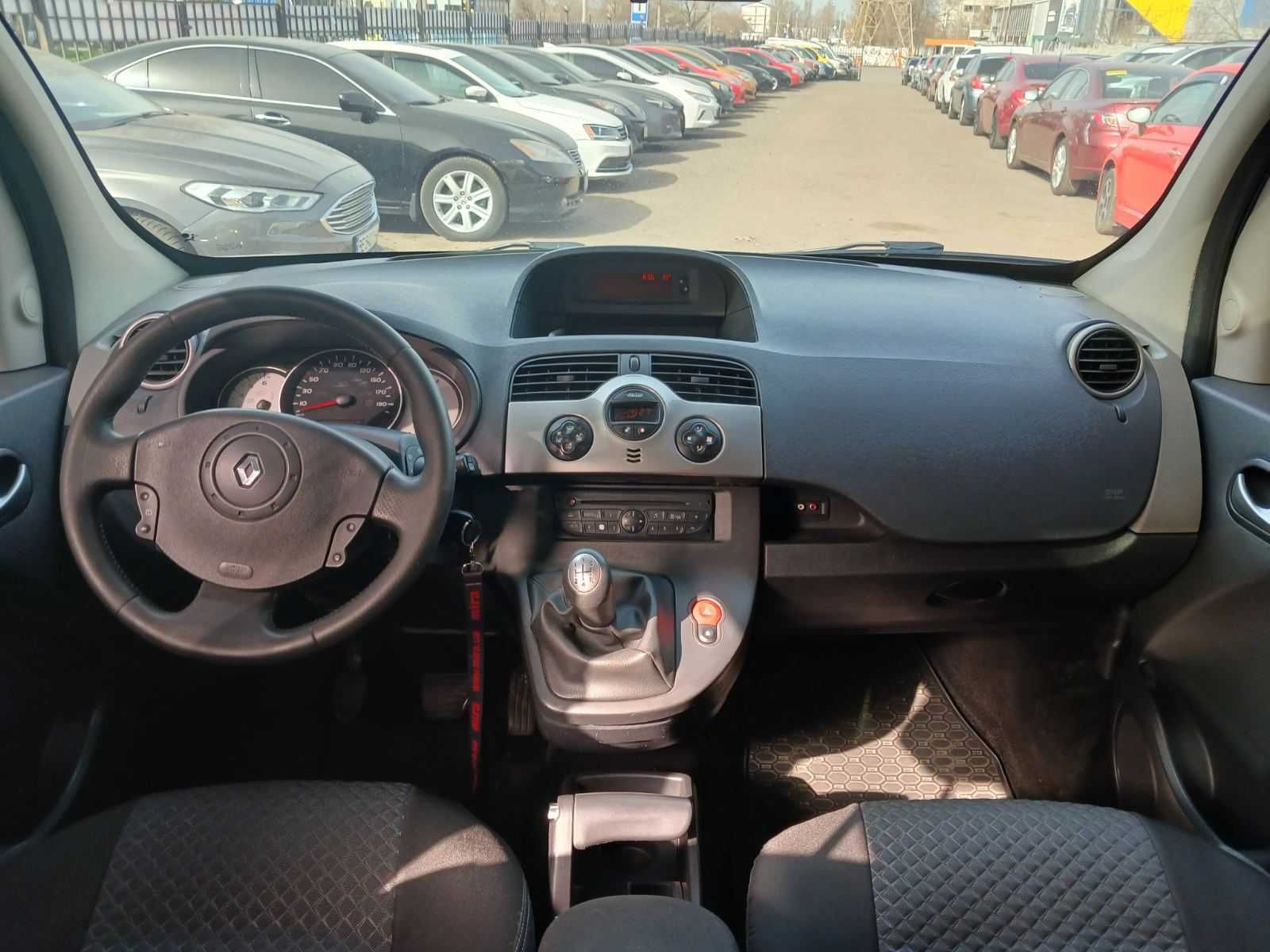 Renault Kangoo 2011 року 1,5 л./дизель