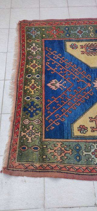 Vende-se tapete de lã