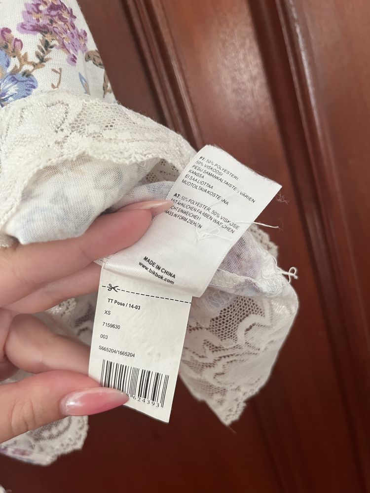 Top floral BikBok