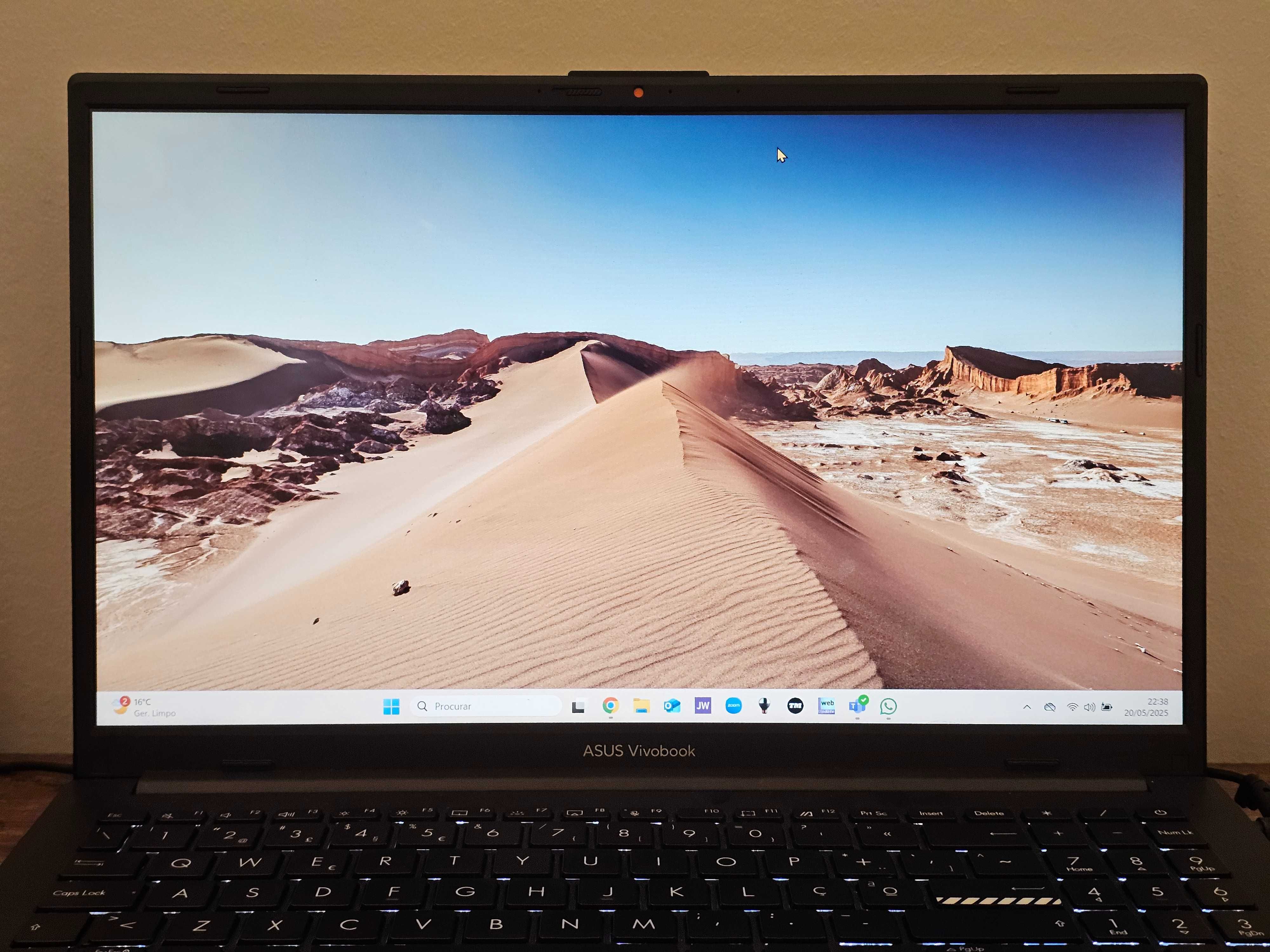 Portátil ASUS C/ GARANTIA Ryzen 5 7520U/16GB/512GB SSD/15,6" FHD