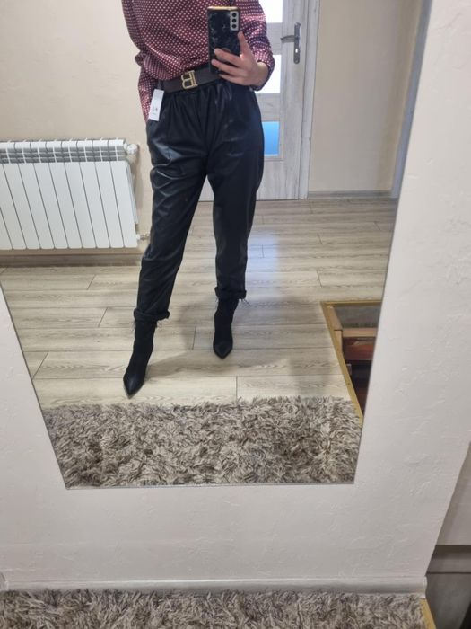 Czarne spodnie eko skóra