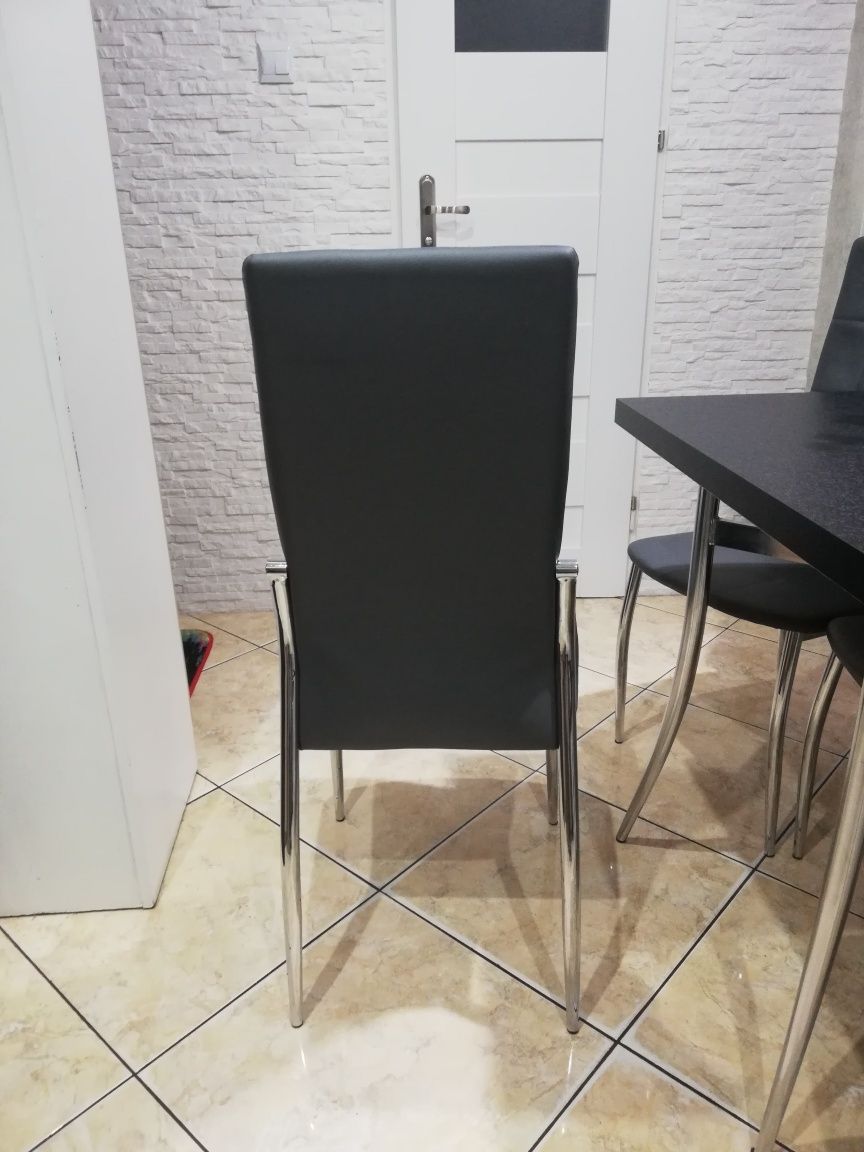 Krzesła kuchenno pokojowe