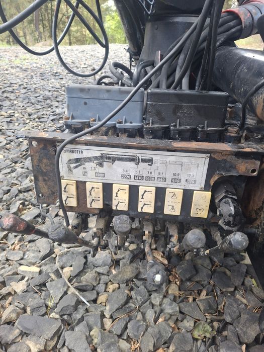 Маніпулятор Атлас 50 2 висуви стріли.Є вихід на ротатор.