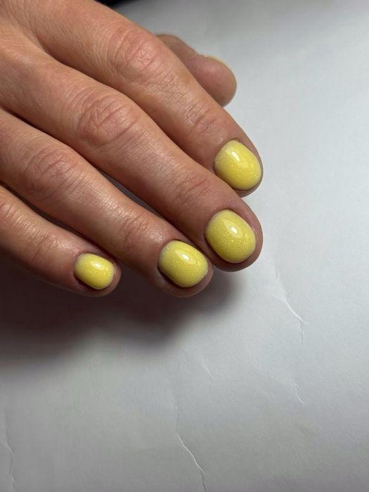 Манікюр з покриттям 350 грн