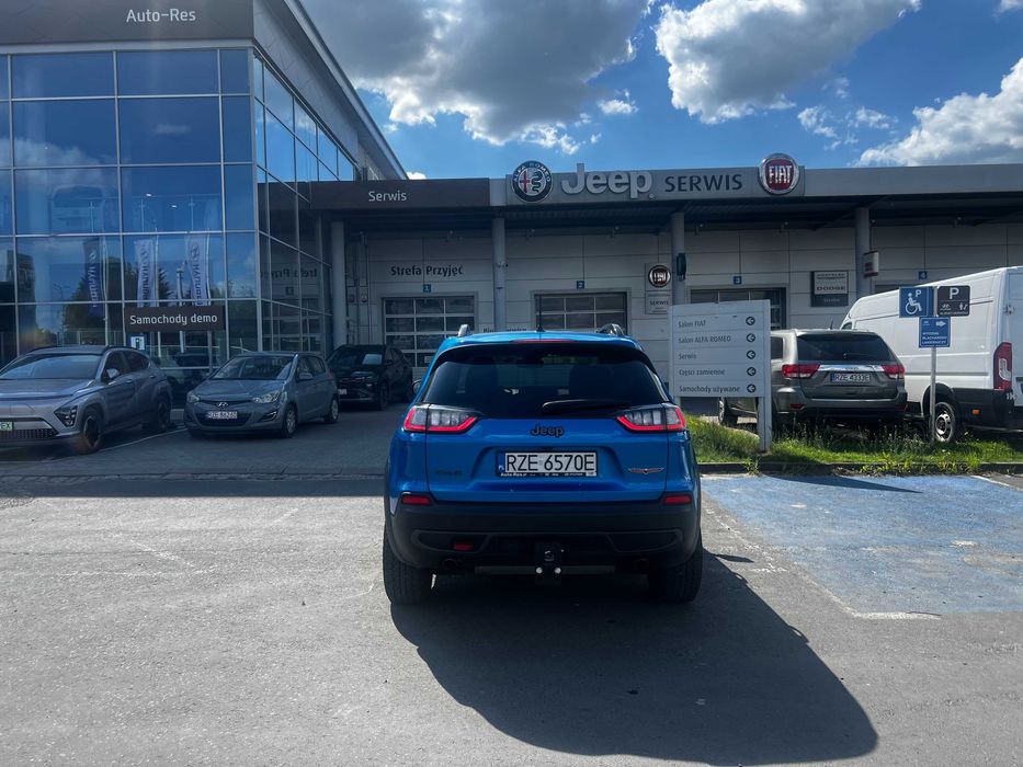 Jeep Cherokee Trailhawk 3.2 V6 2022 r. 4x4 .  LPG . 44 000 km .