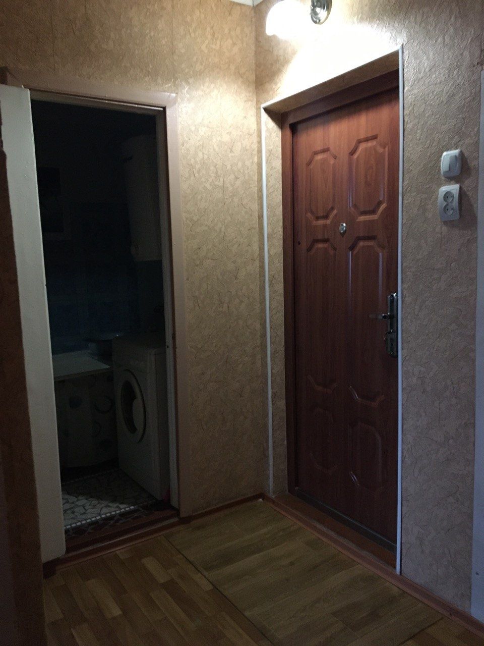 Продам квартиру в поселке Донец Змиевского р-на.